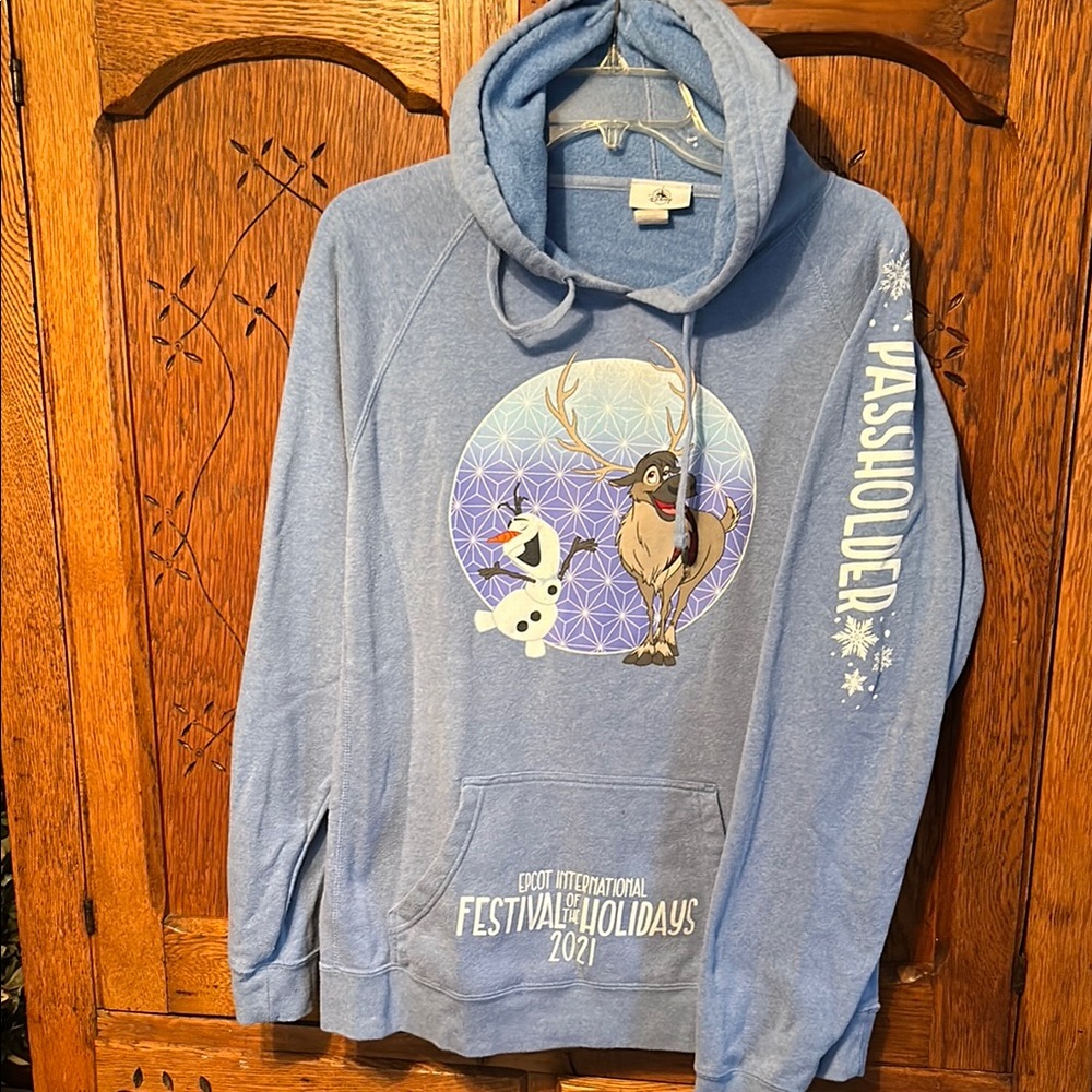 Disney Parks passholder exclusive Blue Festival of Holidays Hoodie XL